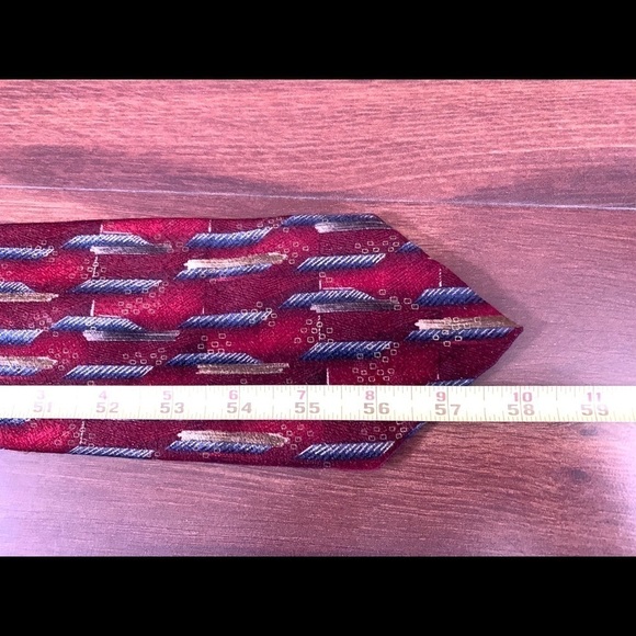 🍁SALE🍁JULIA VALENTINO Vintage Red/Burgundy Silk Necktie - Picture 7 of 8